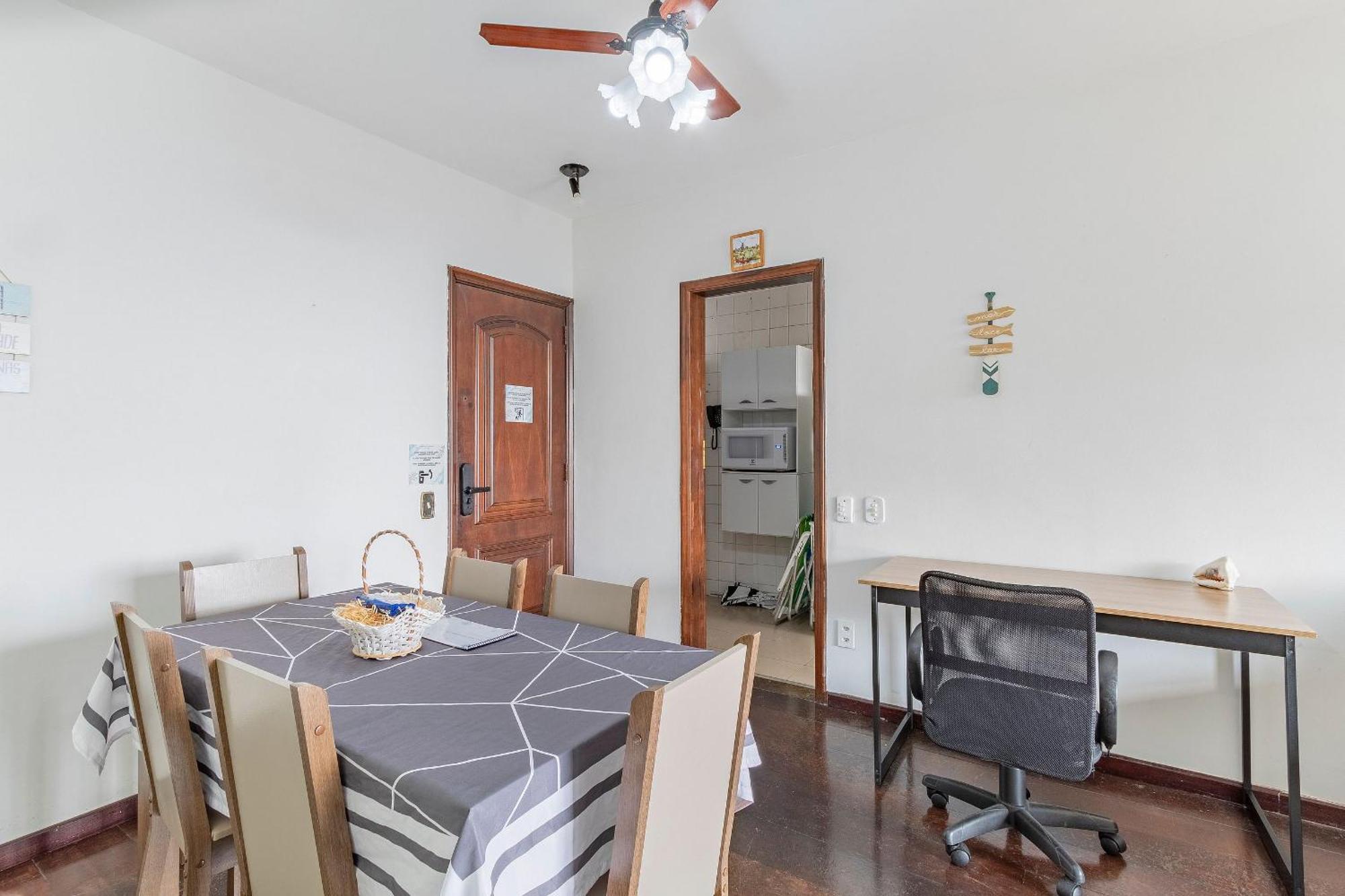 Linda Vista C/ Varanda E Banheira A 8 Min Da Praia Rumah liburan *